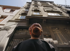 Seniha’nın Babasının Ofisi Nerede?