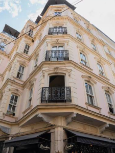 Barnathan Apartmanı